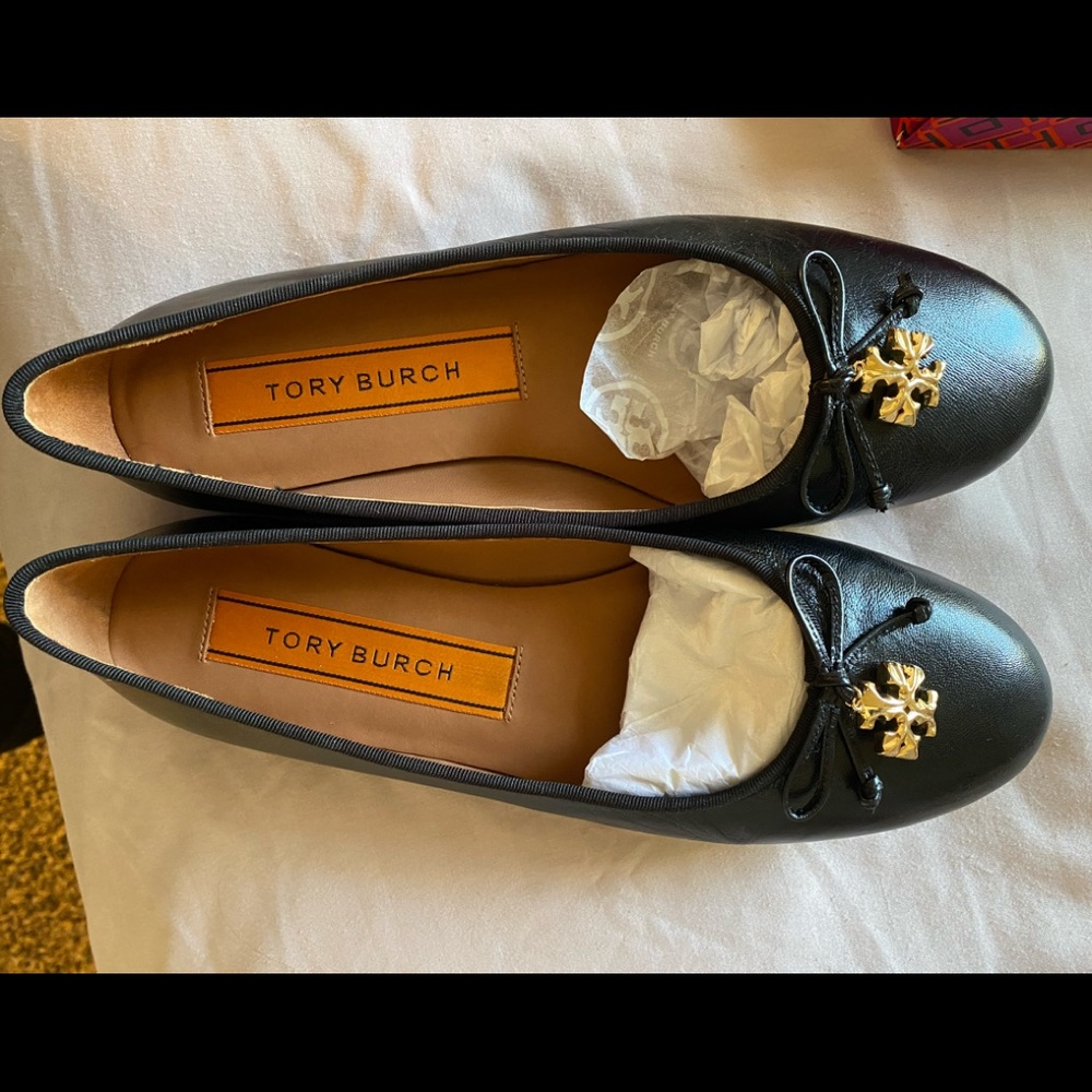 Tory Burch flats size 8 nwt